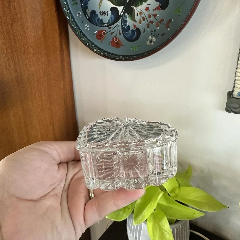 Vtg Crystal Heart Trinket Ring Dish Box Glass Clear Heart Shaped Lid Jewelry